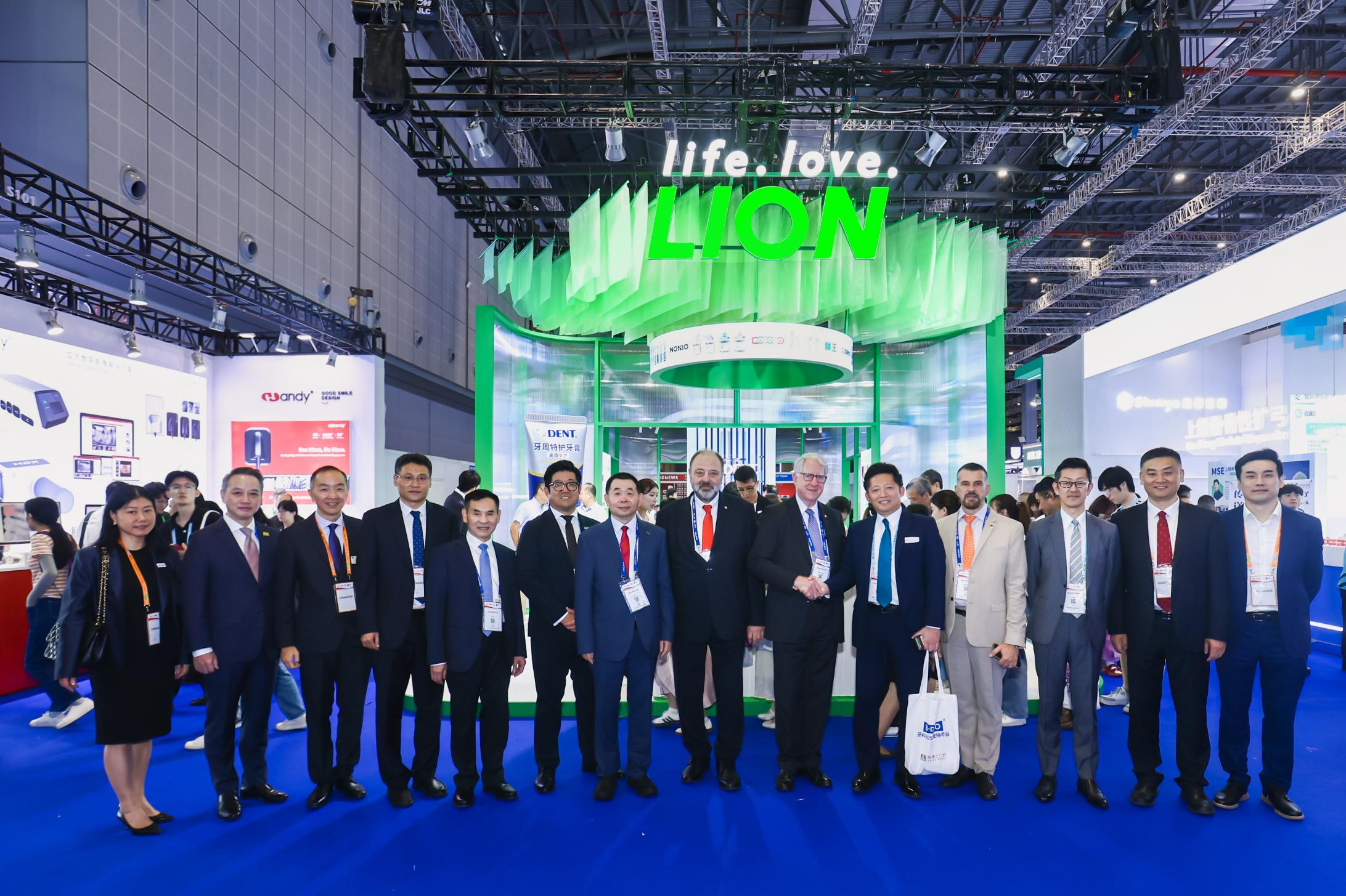 狮王携DENT全系新品重磅发布，推动行业共筑预防齿科新未来